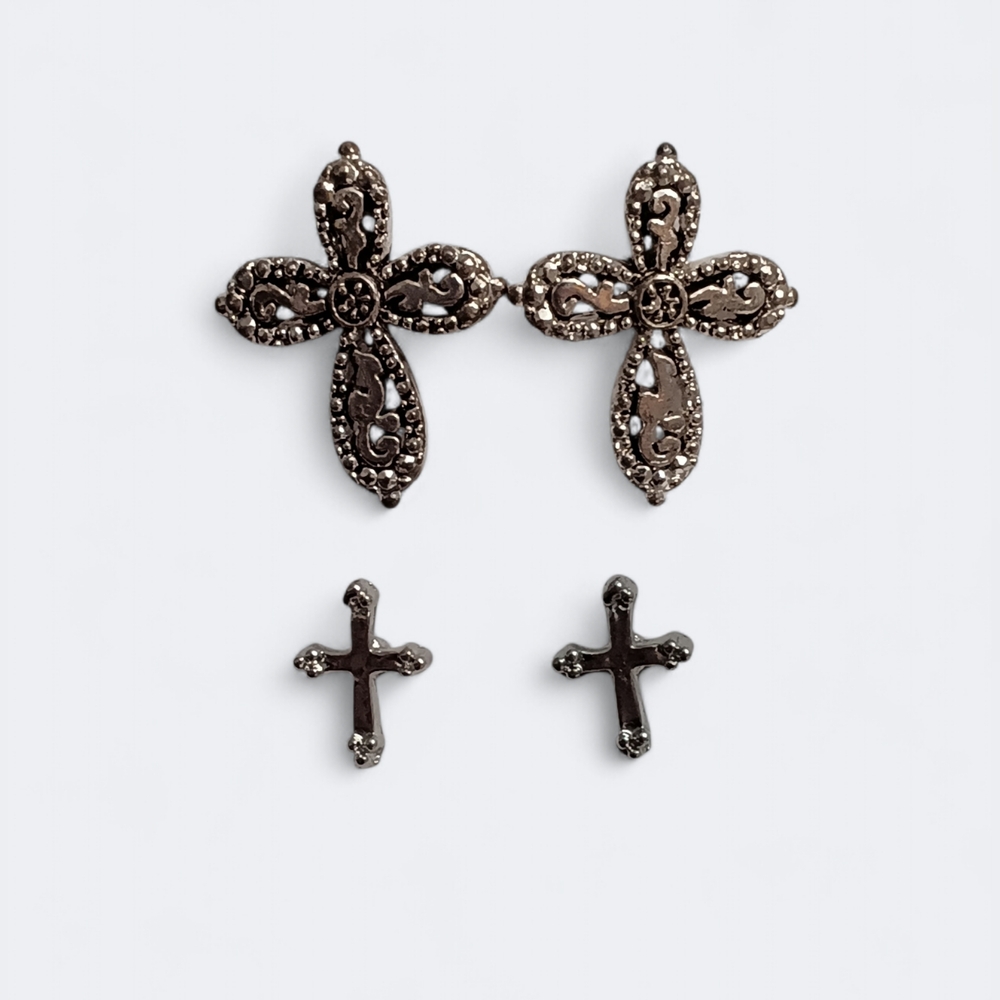 🌟3/$15 Silver Detailed Cross Earring Set